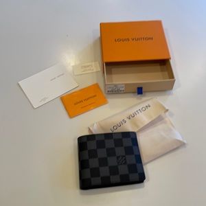 Louis Vuitton Mens Wallet